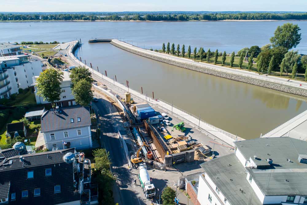 Hochwasserschutzwand in Wedel - Bauwerkinstandsetzung