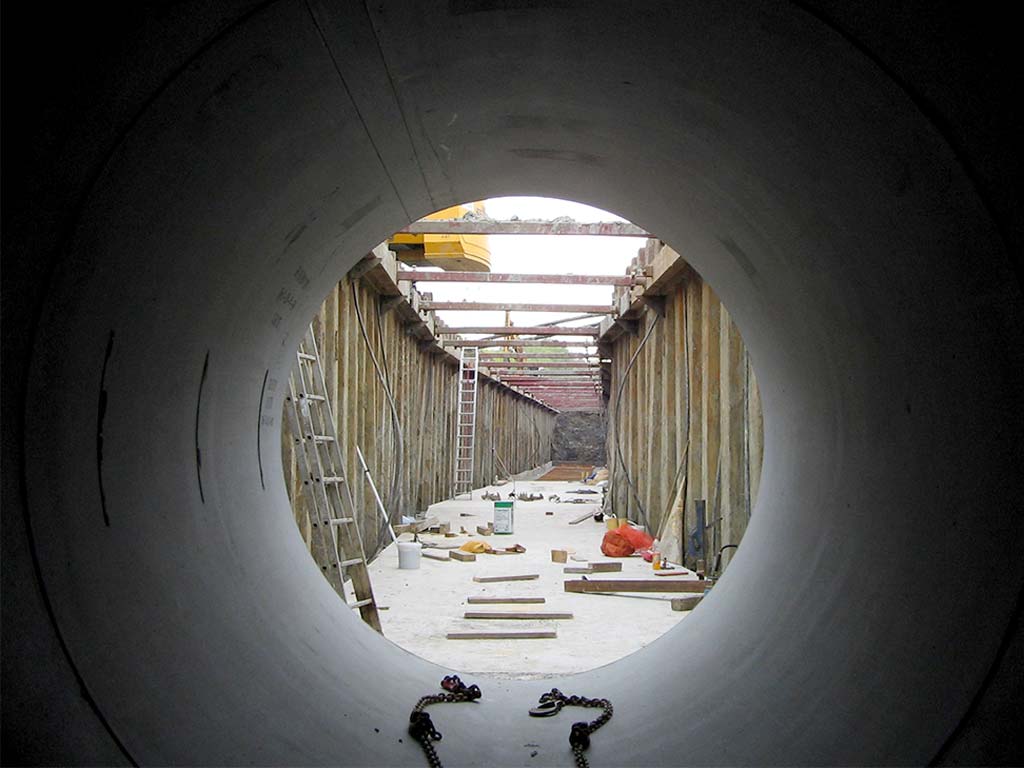 Stahlbetonleitung